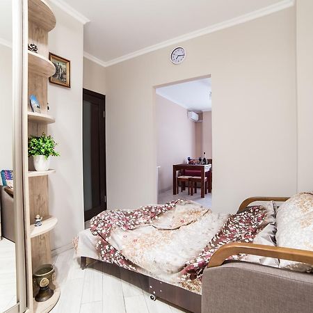 Lviv Land Apartamento Exterior foto