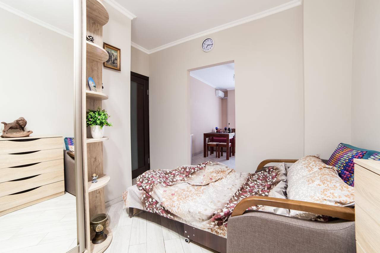 Lviv Land Apartamento Exterior foto