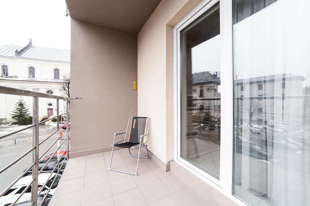 Lviv Land Apartamento Exterior foto