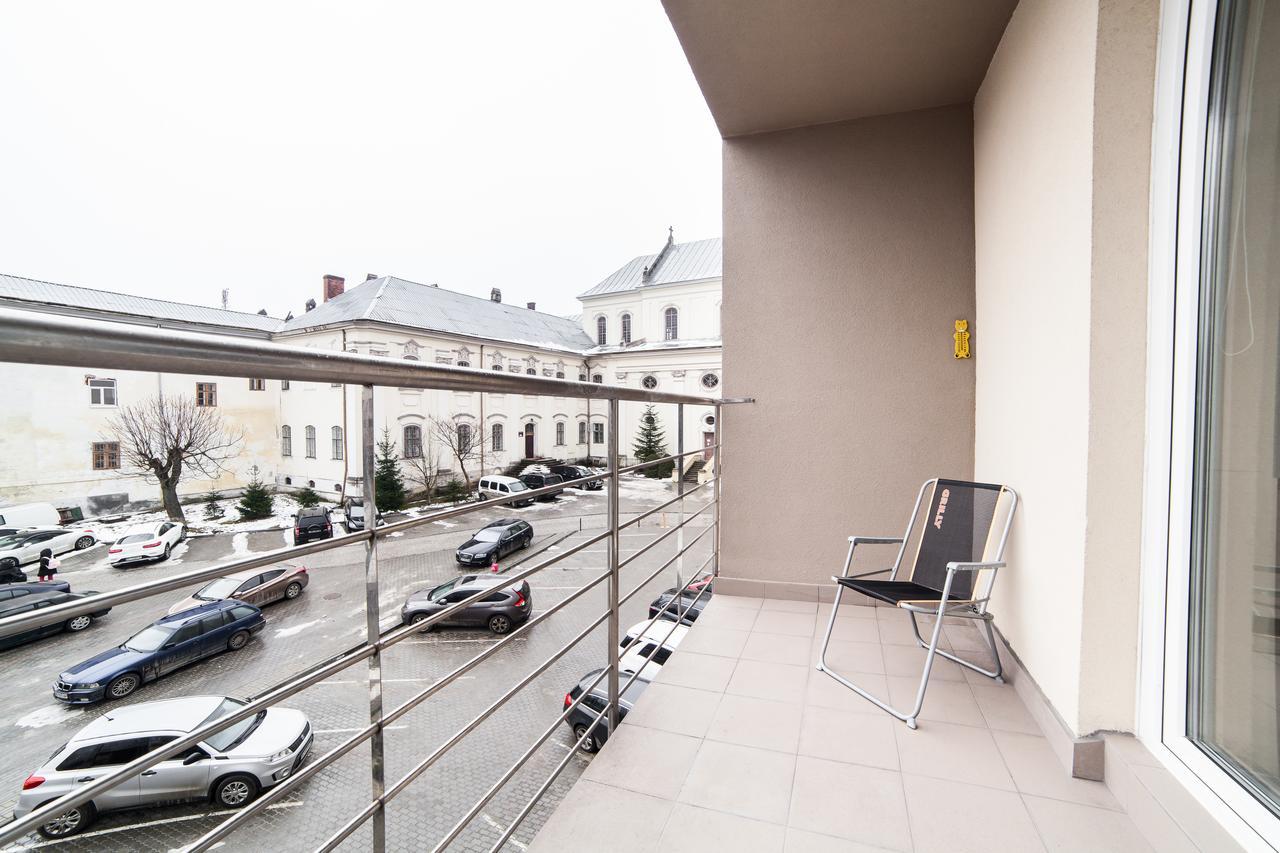 Lviv Land Apartamento Exterior foto